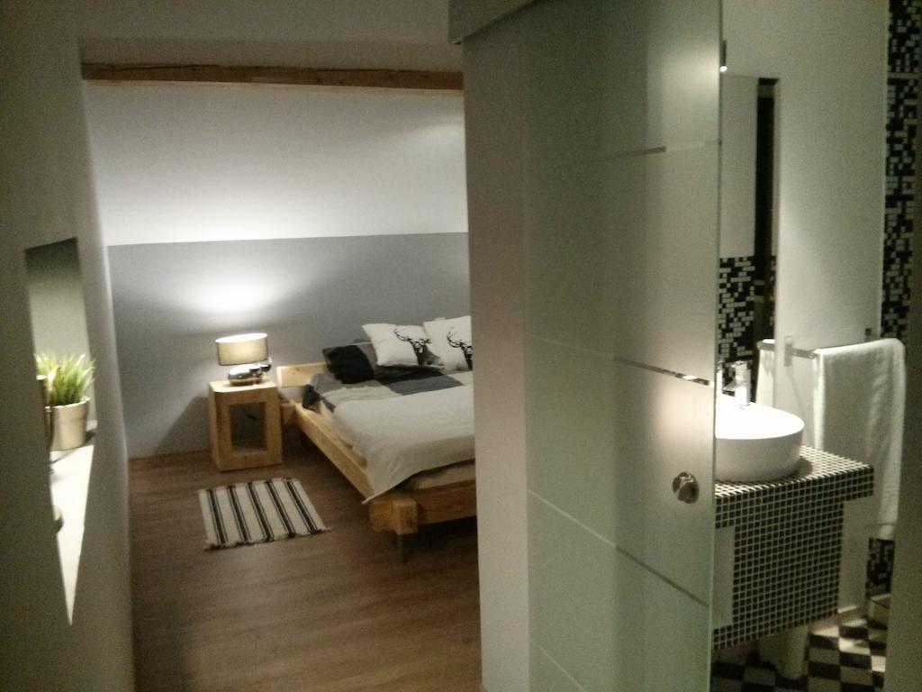 Villa Swiss Сачеле Номер фото
