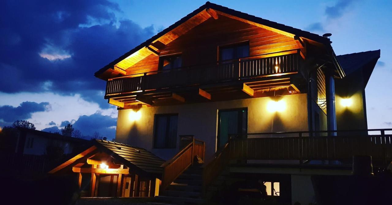 Villa Swiss Сачеле Екстер'єр фото